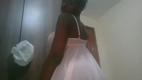 sassylilmama online show from June 4, 6:45 pm