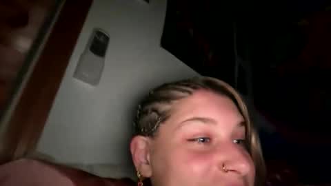 sassysquirtsmmm online show from March 26, 4:58 am