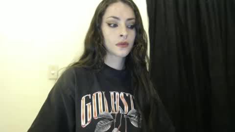 Nia online show from February 22, 11:21 pm