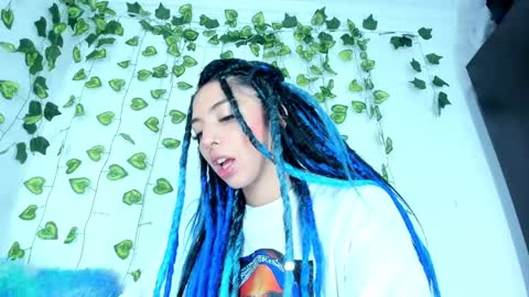 Snapshot of saturno_stone chatting on December 28, 5:44 am Saturnooo online show from December 28, 5:44 am