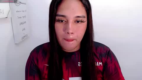 clara online show from December 20, 8:01 pm