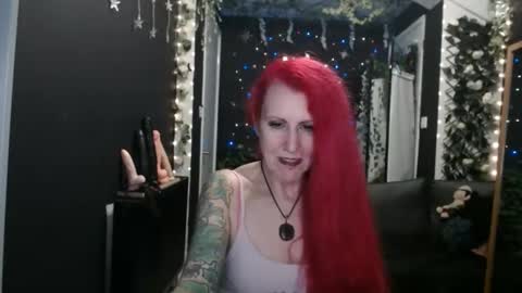SaucySky online show from February 3, 10:00 pm