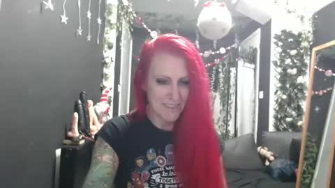 SaucySky online show from December 20, 12:05 pm