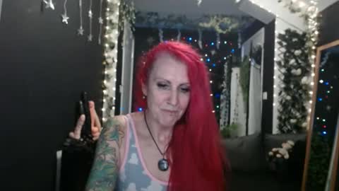 SaucySky online show from January 7, 10:30 pm