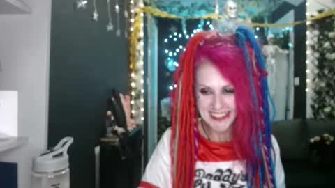 Snapshot of saucysky chatting on October 30, 11:50 pm SaucySky online show from October 30, 11:50 pm