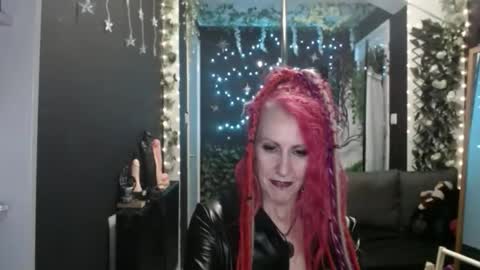 Snapshot of saucysky chatting on September 29, 8:47 pm SaucySky online show from September 29, 8:47 pm