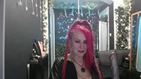 SaucySky online show from November 29, 8:46 pm