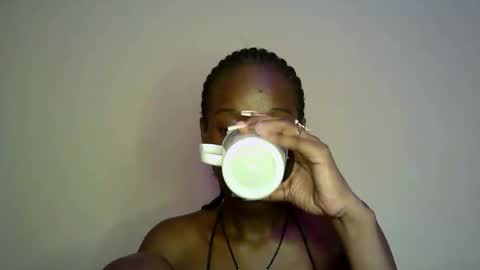 savagetonguee online show from May 1, 10:29 am