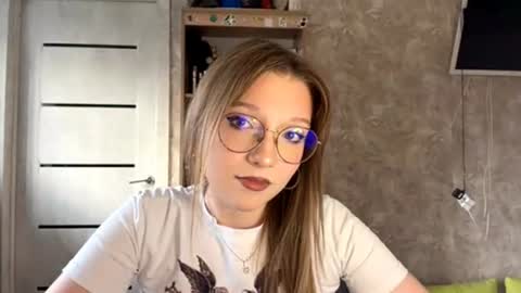 Eva online show from July 28, 1:10 pm