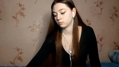 Snapshot of savannasotos chatting on October 4, 7:07 pm Sophie online show from October 4, 7:07 pm