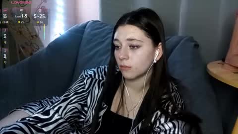 Snapshot of savannasotos chatting on October 24, 5:31 pm Sophie online show from October 24, 5:31 pm