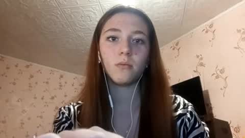 Snapshot of savannasotos chatting on September 19, 3:22 pm Sophie online show from September 19, 3:22 pm