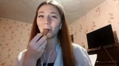 Snapshot of savannasotos chatting on September 10, 5:13 pm Sophie online show from September 10, 5:13 pm