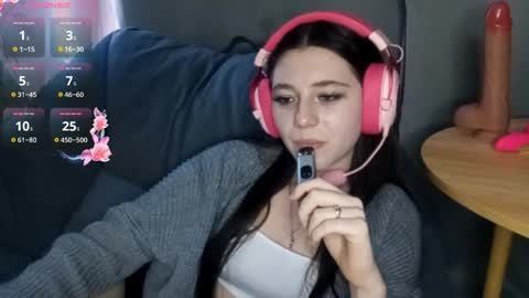 Snapshot of savannasotos chatting on October 16, 4:09 pm Sophie online show from October 16, 4:09 pm