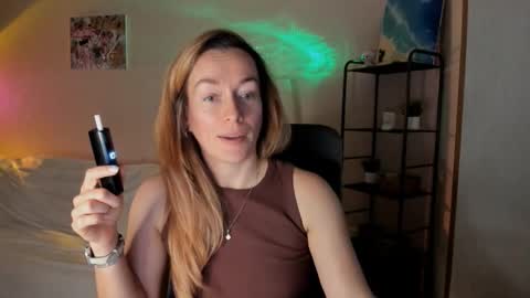 save the qween online show from November 14, 8:25 am