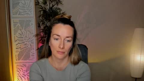 save the qween online show from February 27, 12:16 pm