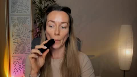 save the qween online show from February 28, 12:26 pm