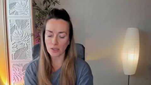 save the qween online show from February 6, 6:17 am