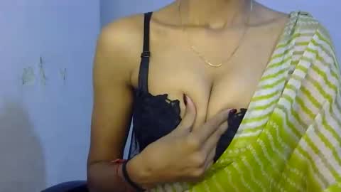 Snapshot of saxee_love chatting on October 17, 3:15 pm saxee online show from October 17, 3:15 pm