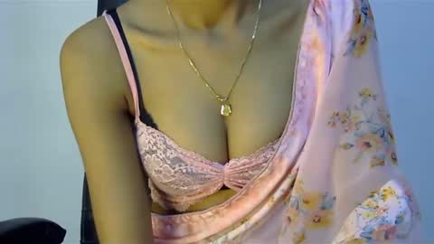 Snapshot of saxee_love chatting on December 12, 7:26 pm saxee online show from December 12, 7:26 pm