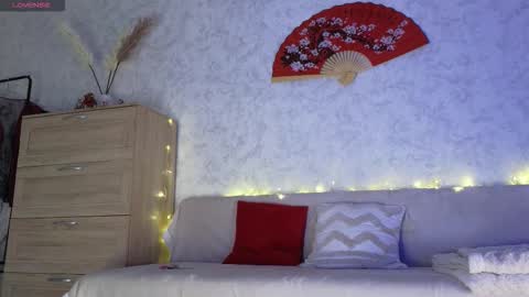 Saya online show from February 12, 4:41 pm