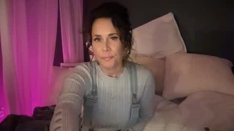 Snapshot of sayplsgdgrl chatting on January 22, 6:20 am Good Girls Say Please...and Thank You online show from January 22, 6:20 am