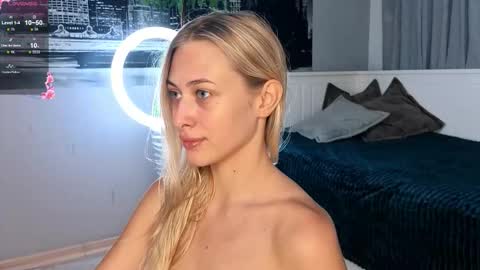 Hello guys our name is Emily Nicole Alice. We are very funny and love to spend time well online show from September 14, 3:54 pm