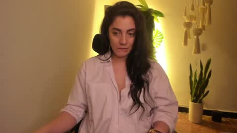 Venus online show from December 18, 3:55 pm