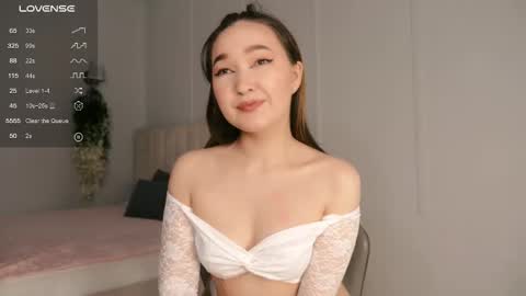 Snapshot of scamelia chatting on September 28, 5:47 am scamelia online show from September 28, 5:47 am