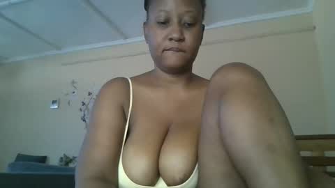 scarlet_25142359 online show from September 19, 8:46 am