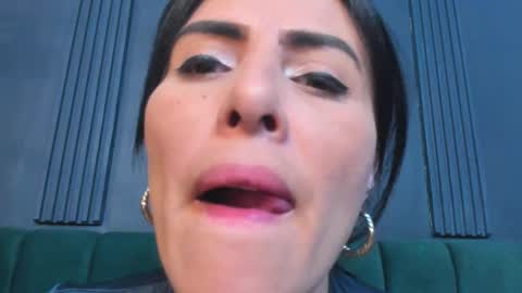 Scarlet Edwars online show from November 11, 9:34 pm