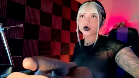 scarlet_gold online show from October 6, 3:45 am