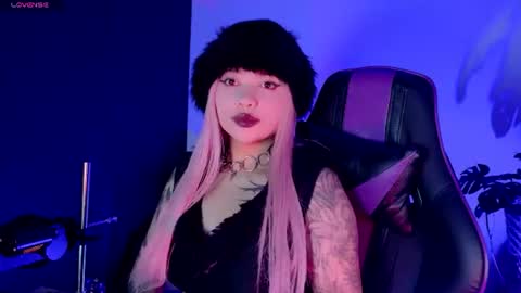 scarlet_gold online show from June 15, 8:09 pm