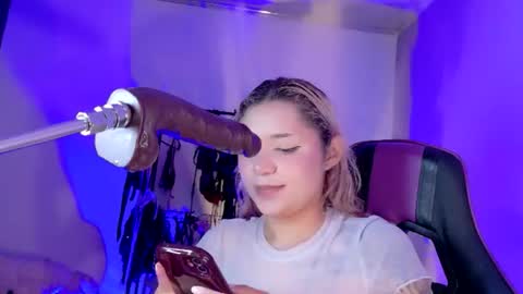 scarlet_gold online show from July 22, 7:48 pm