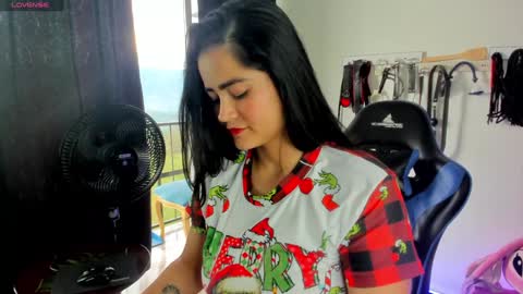 Snapshot of scarlet_kennedy98 chatting on December 26, 9:15 pm scarlet taylor kennedy online show from December 26, 9:15 pm