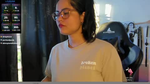 Snapshot of scarlet_kennedy98 chatting on January 20, 10:15 pm scarlet taylor kennedy online show from January 20, 10:15 pm