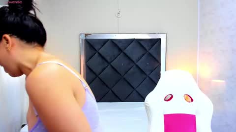 scarlet_lace1 online show from September 14, 1:20 pm