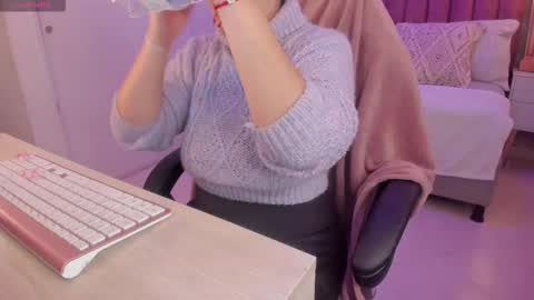 Snapshot of scarlet_miller_1 chatting on October 10, 12:10 pm Celeste online show from October 10, 12:10 pm