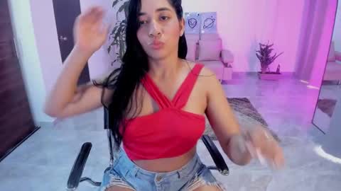 Scarlet Venom online show from October 4, 9:30 pm