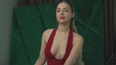 Snapshot of scarletcoles chatting on October 29, 10:56 pm Scarlet online show from October 29, 10:56 pm