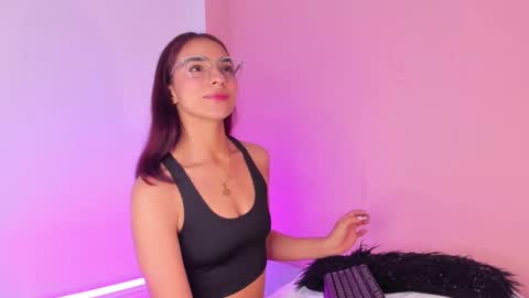 I am  Scarleth  Check mi profile online show from January 4, 12:05 pm