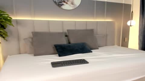 scarletheex online show from December 15, 11:43 pm