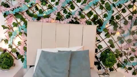 Snapshot of scarletlevis chatting on November 1, 7:51 pm scarlet online show from November 1, 7:51 pm