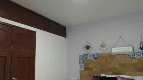 Snapshot of scarletlevis chatting on September 26, 10:13 am scarlet online show from September 26, 10:13 am