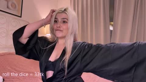 Amy red and Alice blondie online show from March 17, 8:46 pm