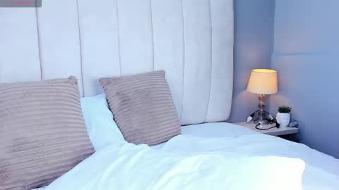 Scarlet online show from November 22, 4:48 am