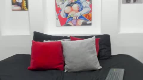 Scarlet online show from April 14, 1:55 pm