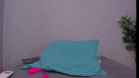 Scarlett 3 online show from February 11, 3:20 am