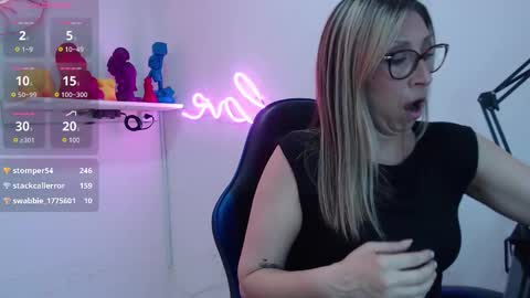 Scarlett online show from January 12, 1:05 pm