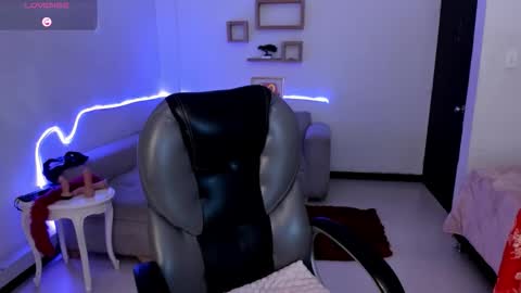 Scarlett online show from November 8, 1:05 pm